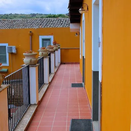 Kır Evi Roccadia *